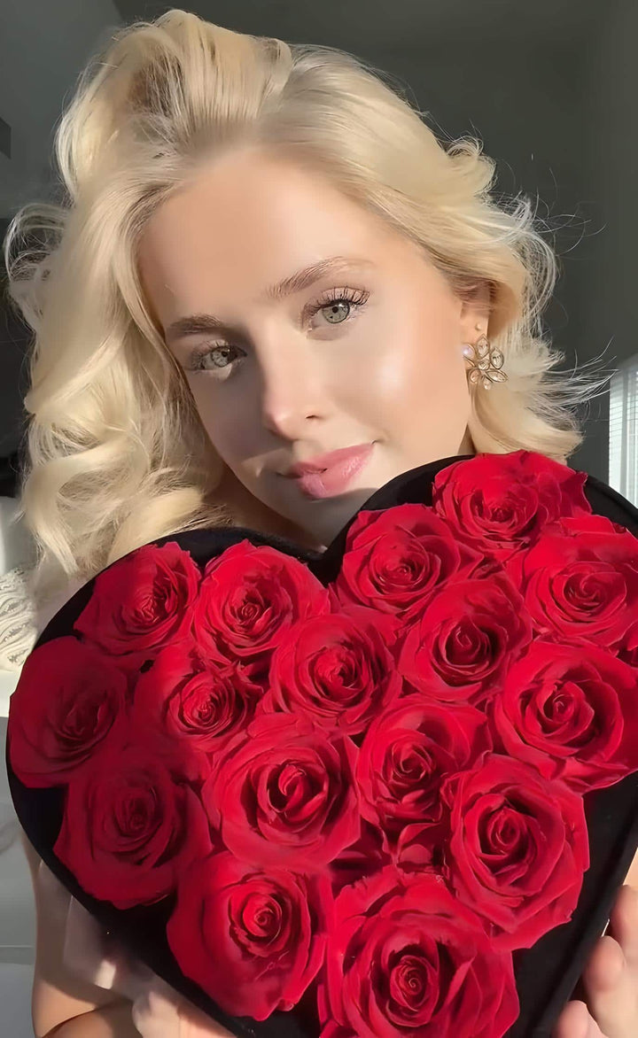 16 Preserved Roses Eternal Forever Rose Gift in Heart-Shaped Black Velvet Box - Valentines  Day Luxury Flowers  to Express Heart Felt Love